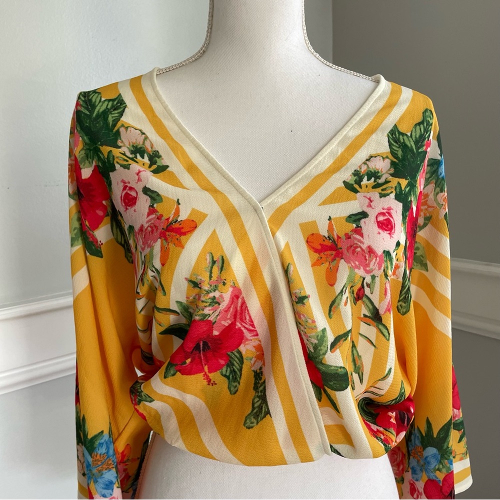 Flying Tomato Small Floral V-Neck Yellow Top Boho Tropical Faux Wrap Kimono - Picture 2 of 10